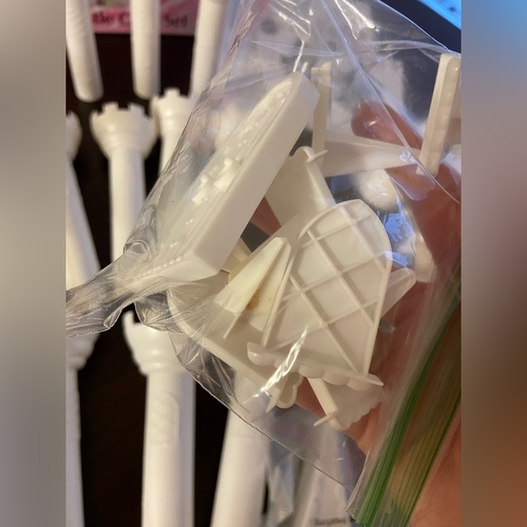 Wilton Romantic Castle Cake Making Set 32 Piece Complete Set PLUS a 2nd Partial - Picture 8 of 12